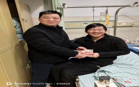 【员工关切】嘉善ewin官方网站工会探望慰问生病住院员工